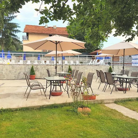 семеен хотел-