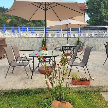 семеен хотел-