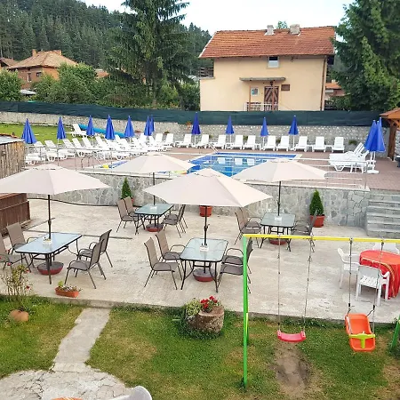 семеен хотел-