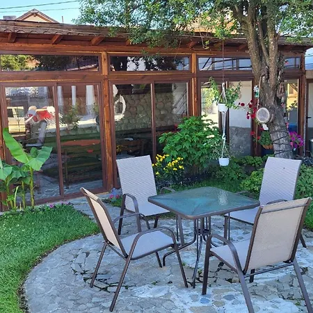 семеен хотел-