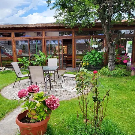 семеен хотел-