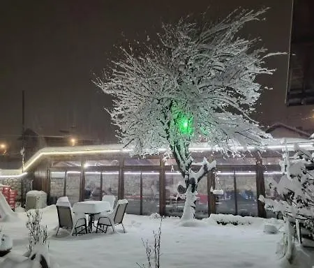 семеен хотел-