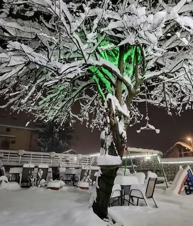 Maison d'hôtes семеен хотел-