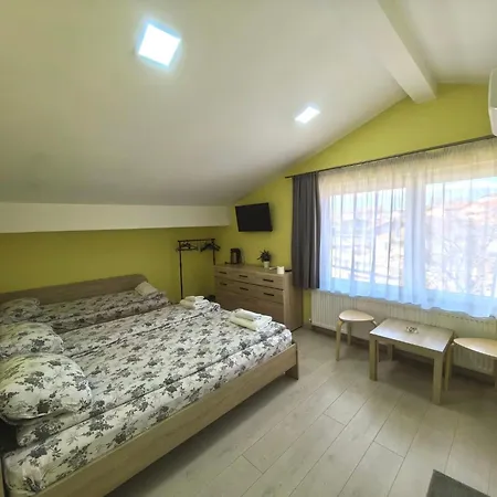 בית הארחה семеен хотел-