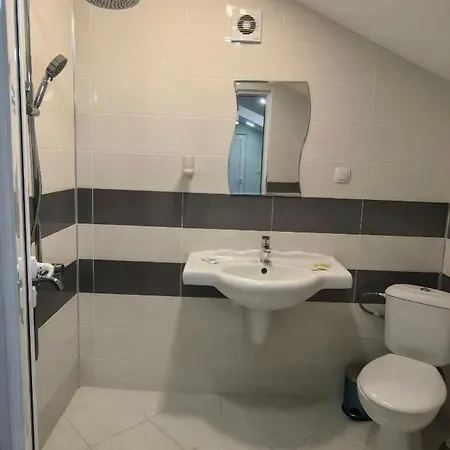 семеен хотел-