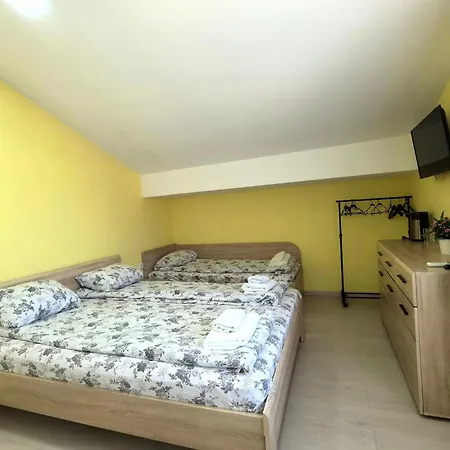 בית הארחה семеен хотел-