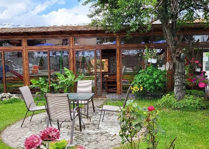 Maison d'hôtes семеен хотел-