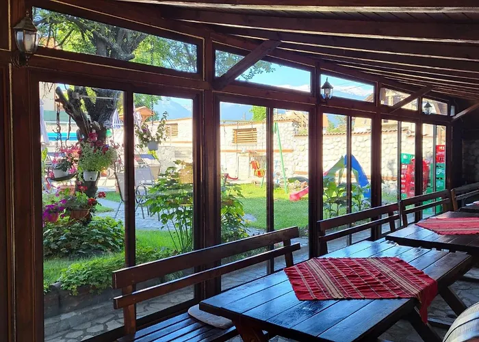 семеен хотел-