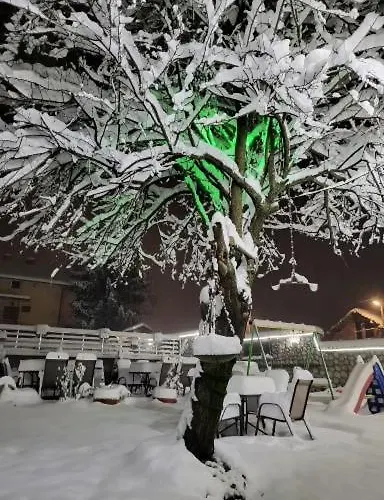 Maison d'hôtes семеен хотел-